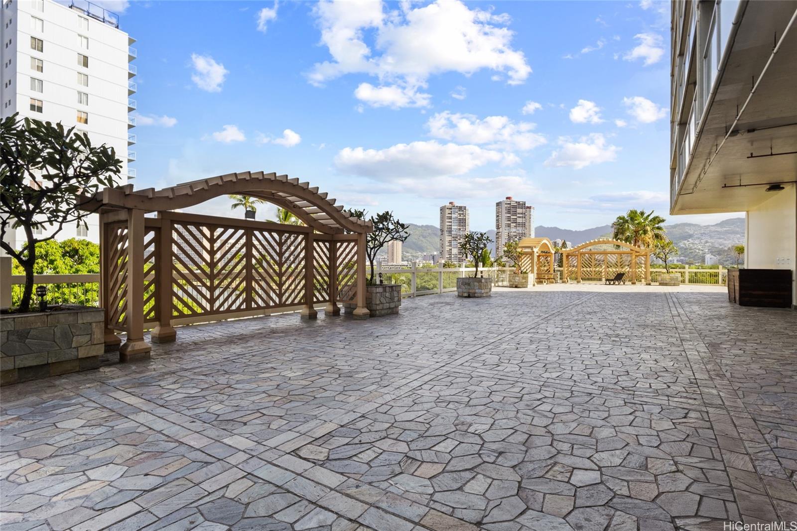 Island Colony condo # 3909, Honolulu, Hawaii - photo 10 of 12