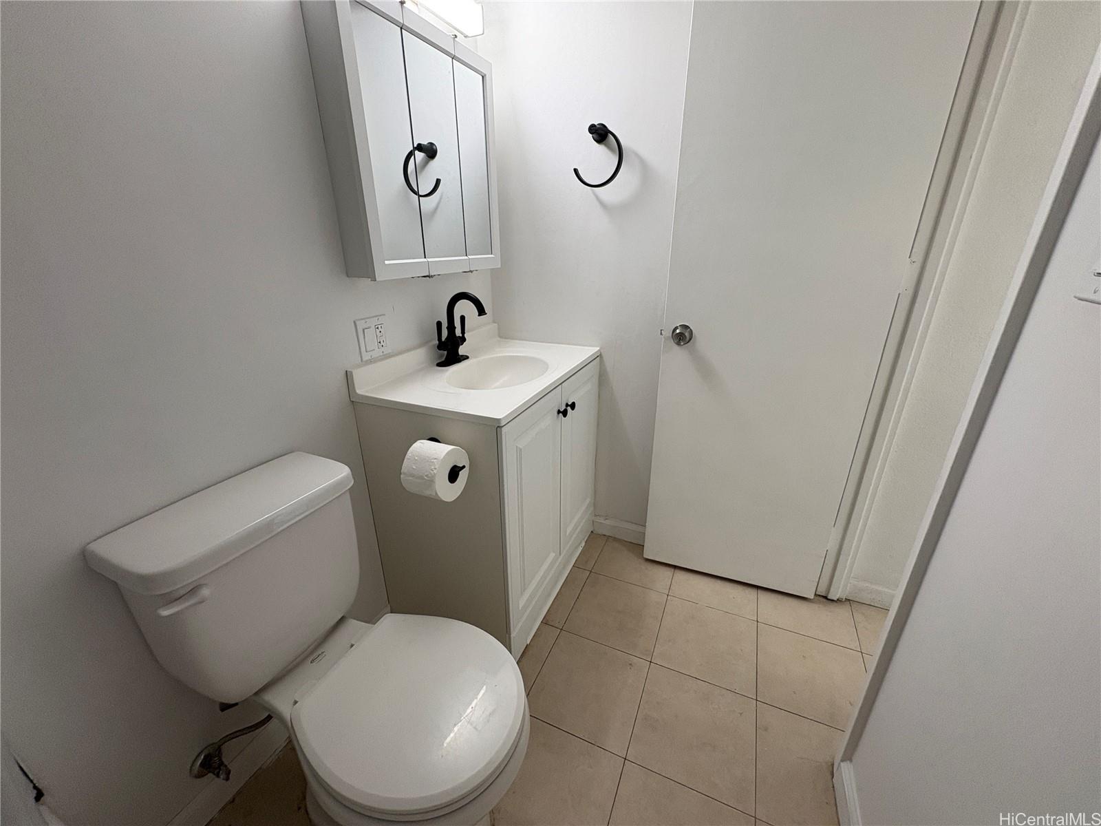 Island Colony condo # 4104, Honolulu, Hawaii - photo 8 of 11