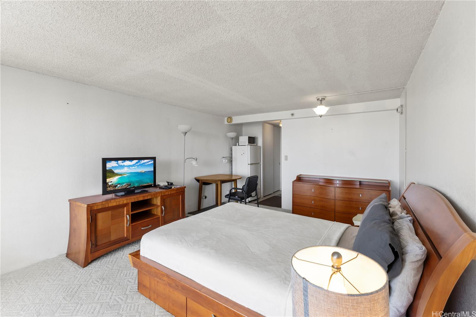 Island Colony condo # 4110, Honolulu, Hawaii - photo 2 of 15