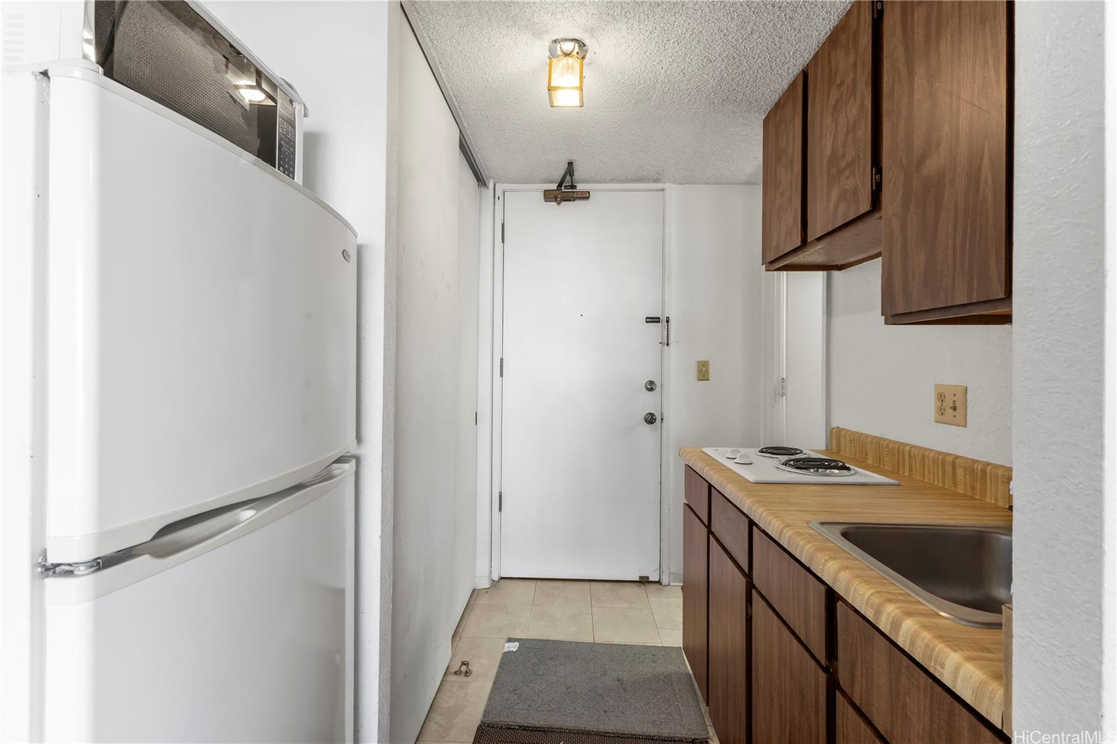 Island Colony condo # 4110, Honolulu, Hawaii - photo 6 of 15