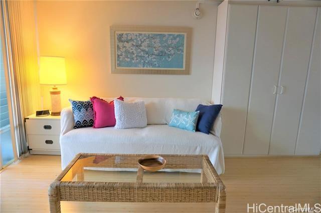 Island Colony condo # 4215, Honolulu, Hawaii - photo 2 of 11