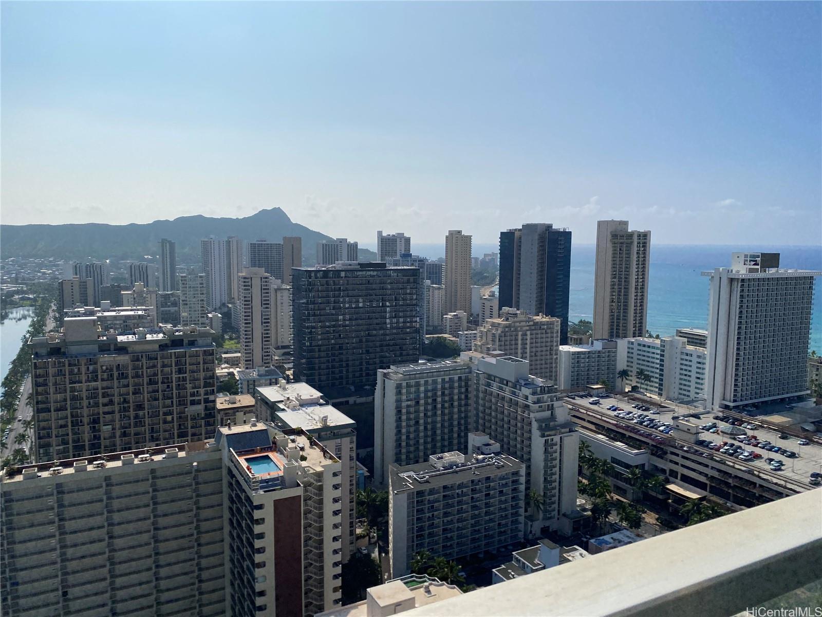 445 Seaside Ave Honolulu - Rental - photo 2 of 20