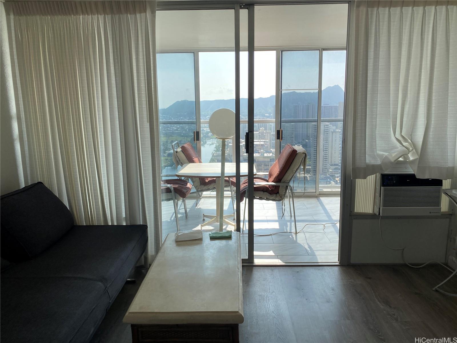 445 Seaside Ave Honolulu - Rental - photo 10 of 20