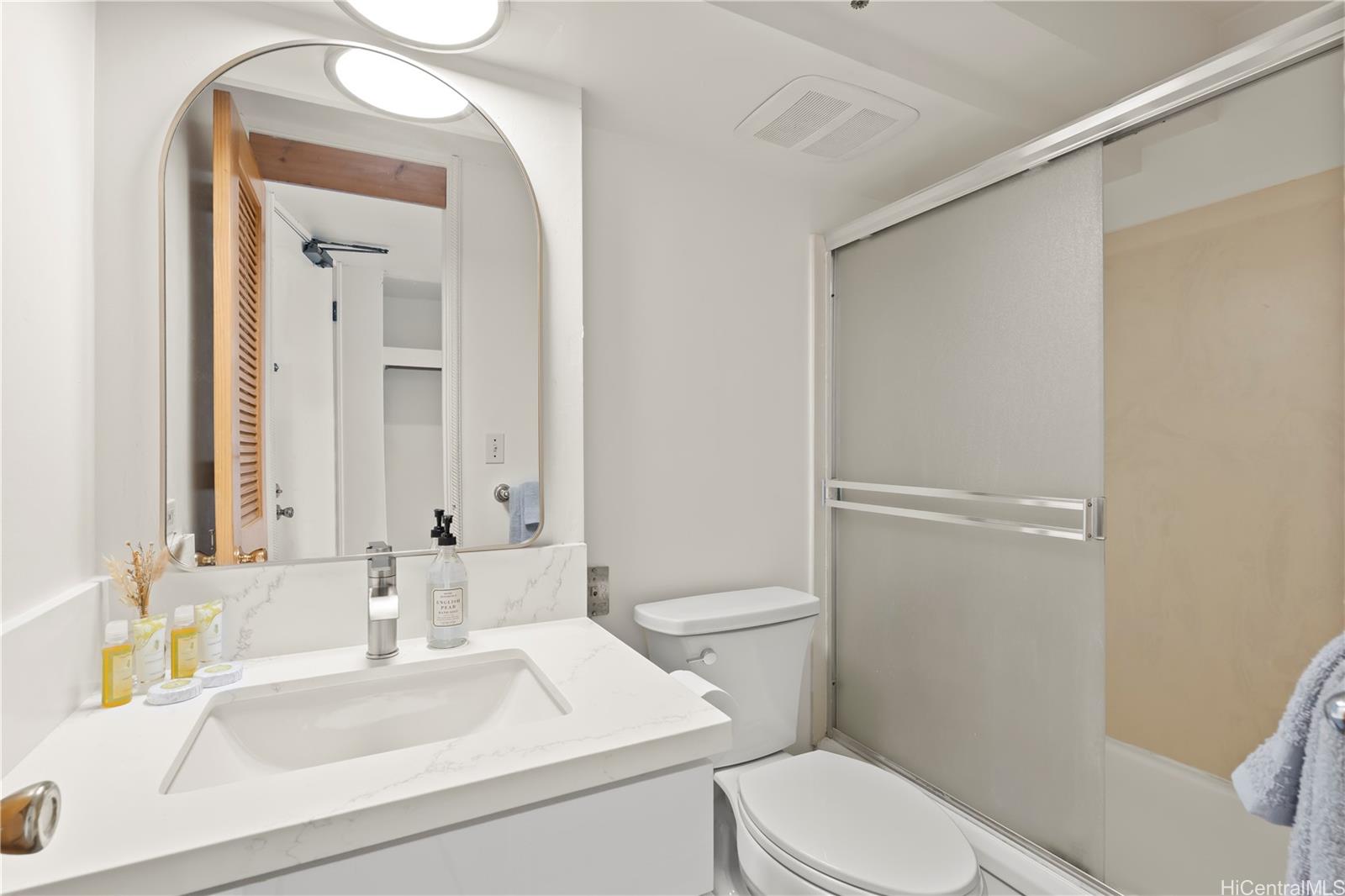 Island Colony condo # 4306, Honolulu, Hawaii - photo 11 of 21