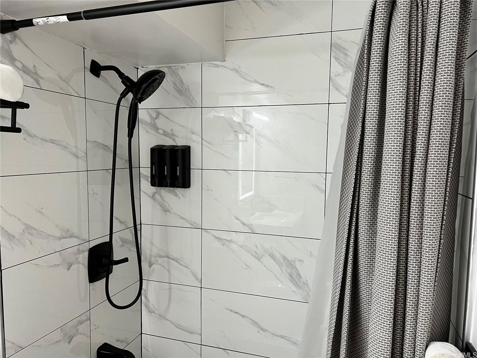 Island Colony condo # 703, Honolulu, Hawaii - photo 9 of 10