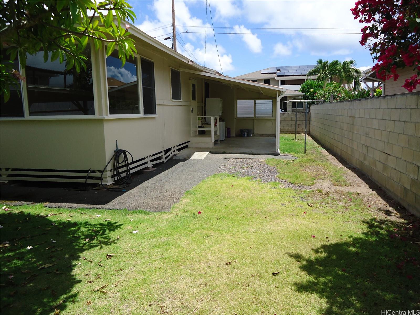 445 Ulupaina Street Kailua - Rental - photo 5 of 12