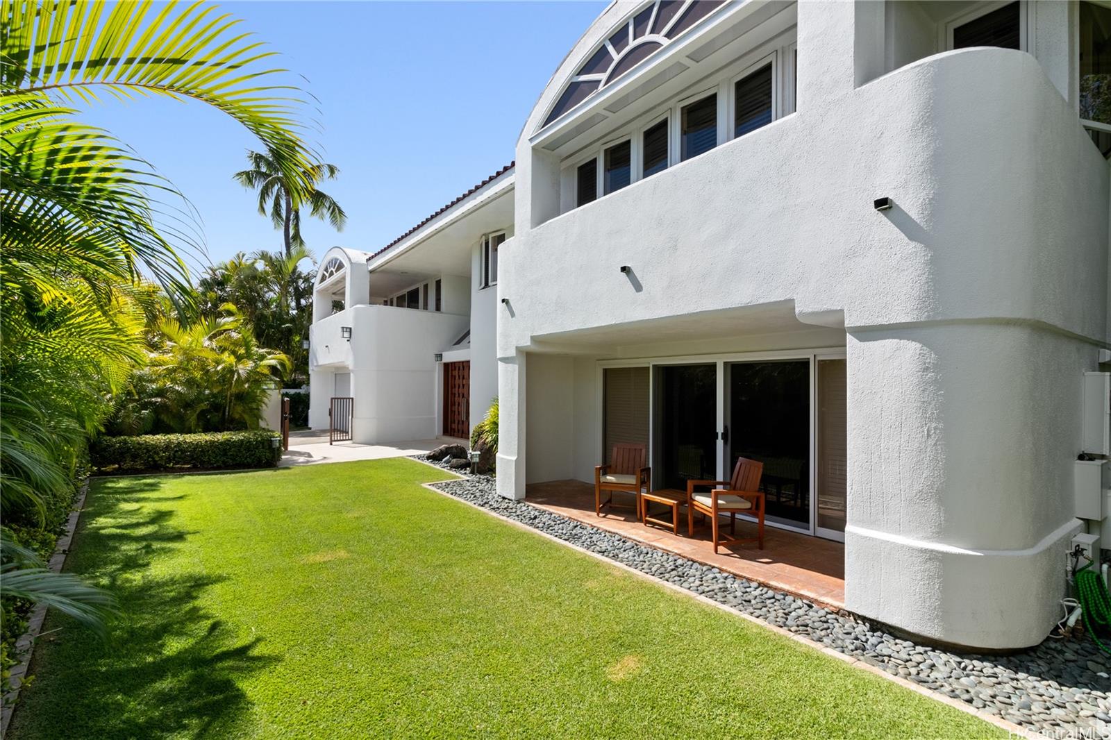 4450  Kolohala Street Kahala Area, Diamond Head home - photo 3 of 20