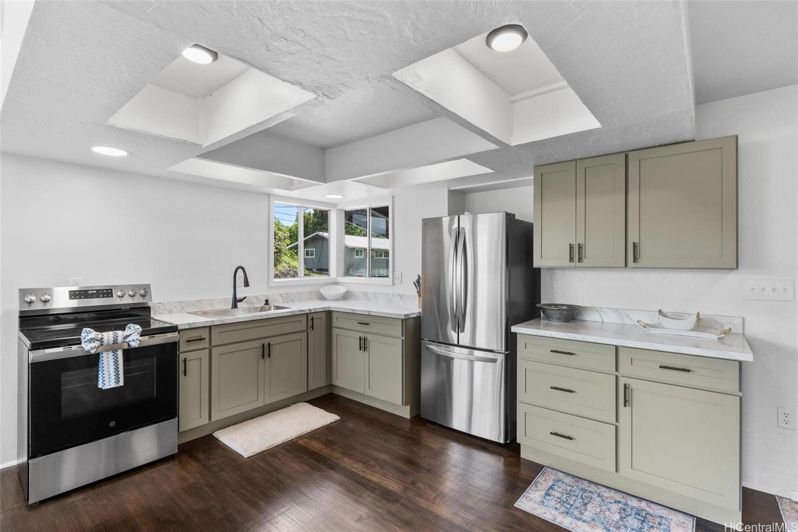 446  Ainaola Drive Waiakea Hmstd, South Hilo home - photo 4 of 20