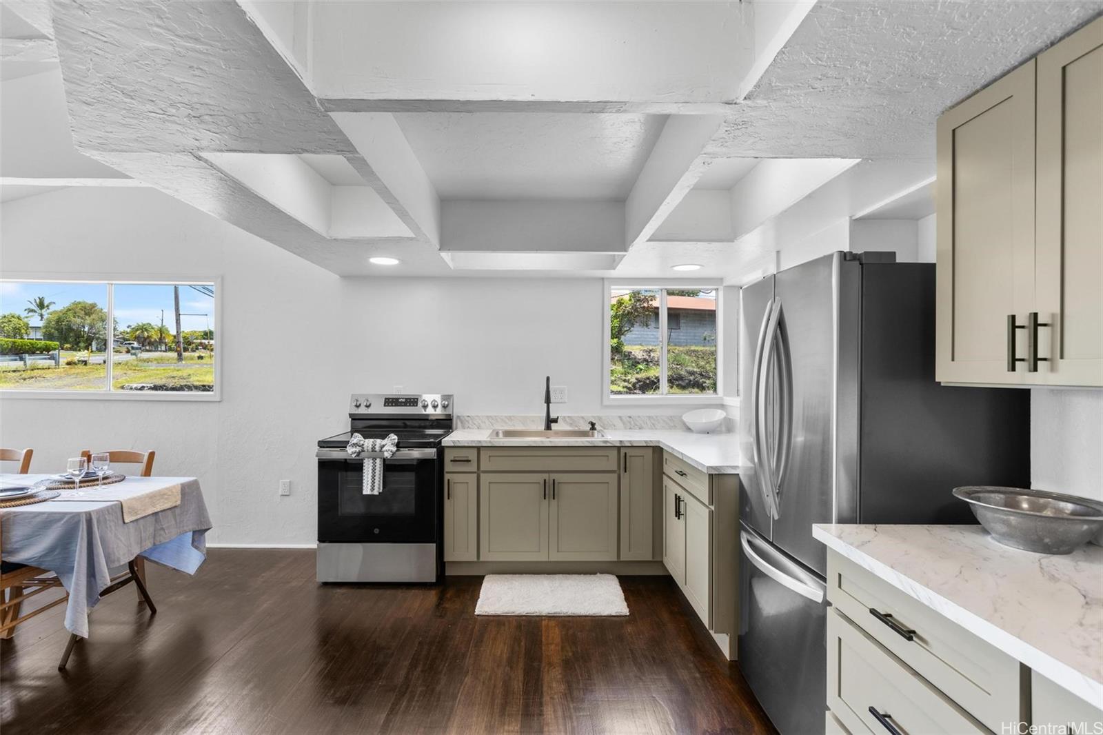 446  Ainaola Drive Waiakea Hmstd, South Hilo home - photo 5 of 20