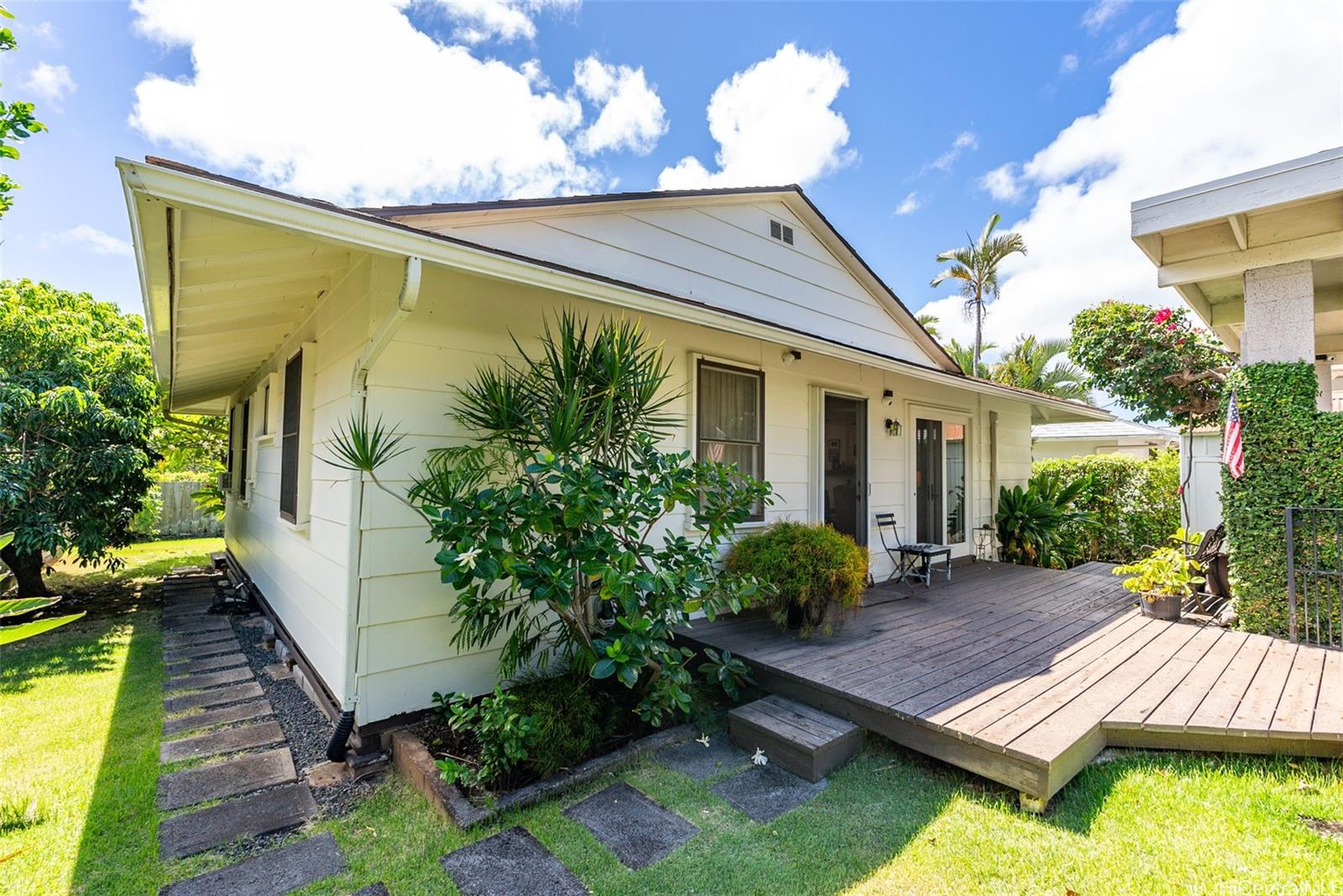 4467  Alakoa Street Waialae Nui-lwr, Diamond Head home - photo 3 of 25