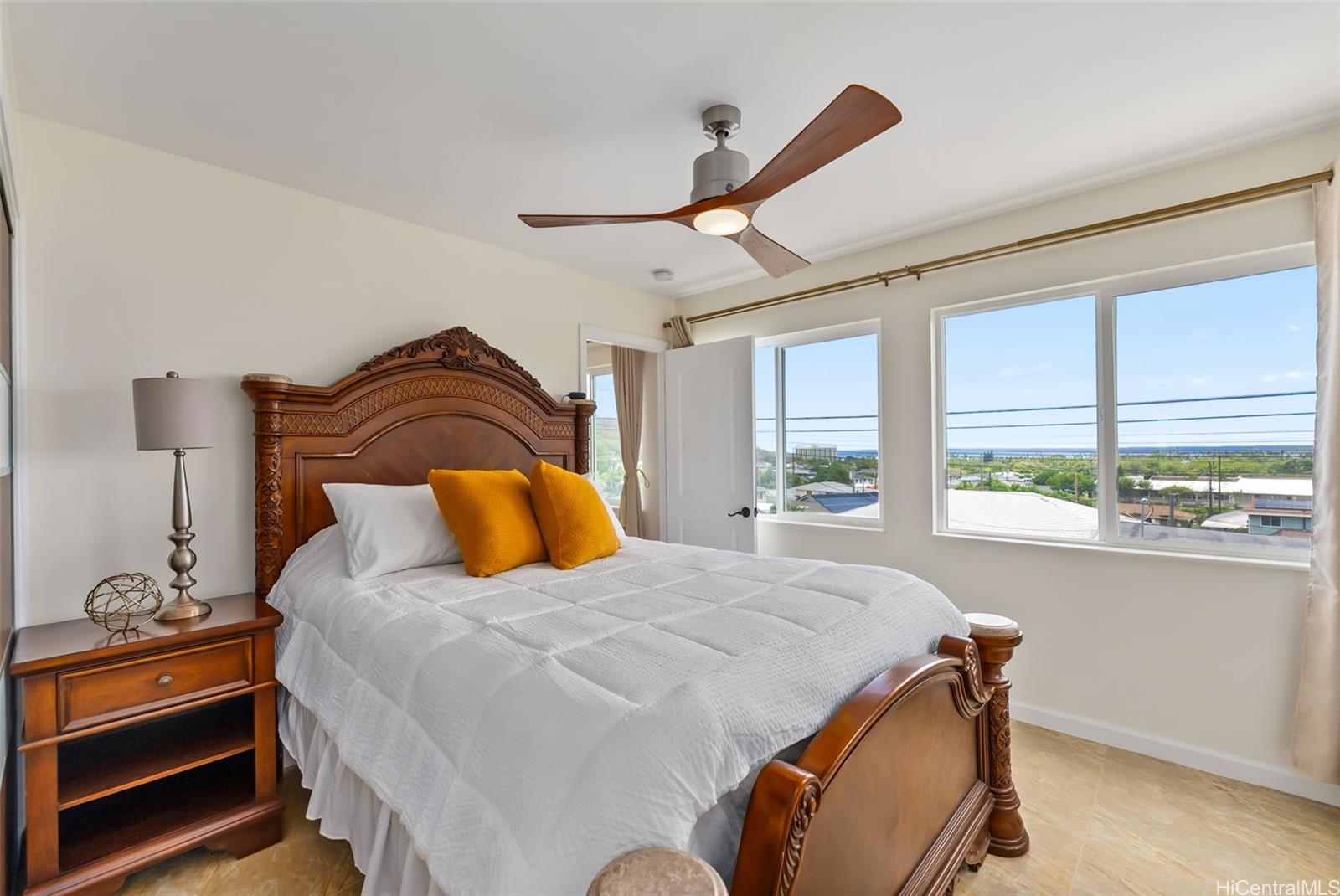 4470  Wahinekoa Pl Waialae Nui Rdge, Diamond Head home - photo 13 of 25