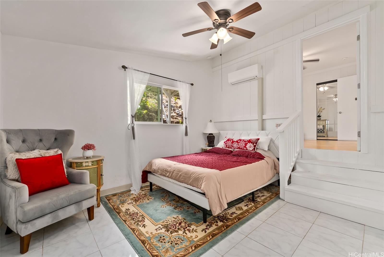 4470  Wahinekoa Pl Waialae Nui Rdge, Diamond Head home - photo 16 of 25