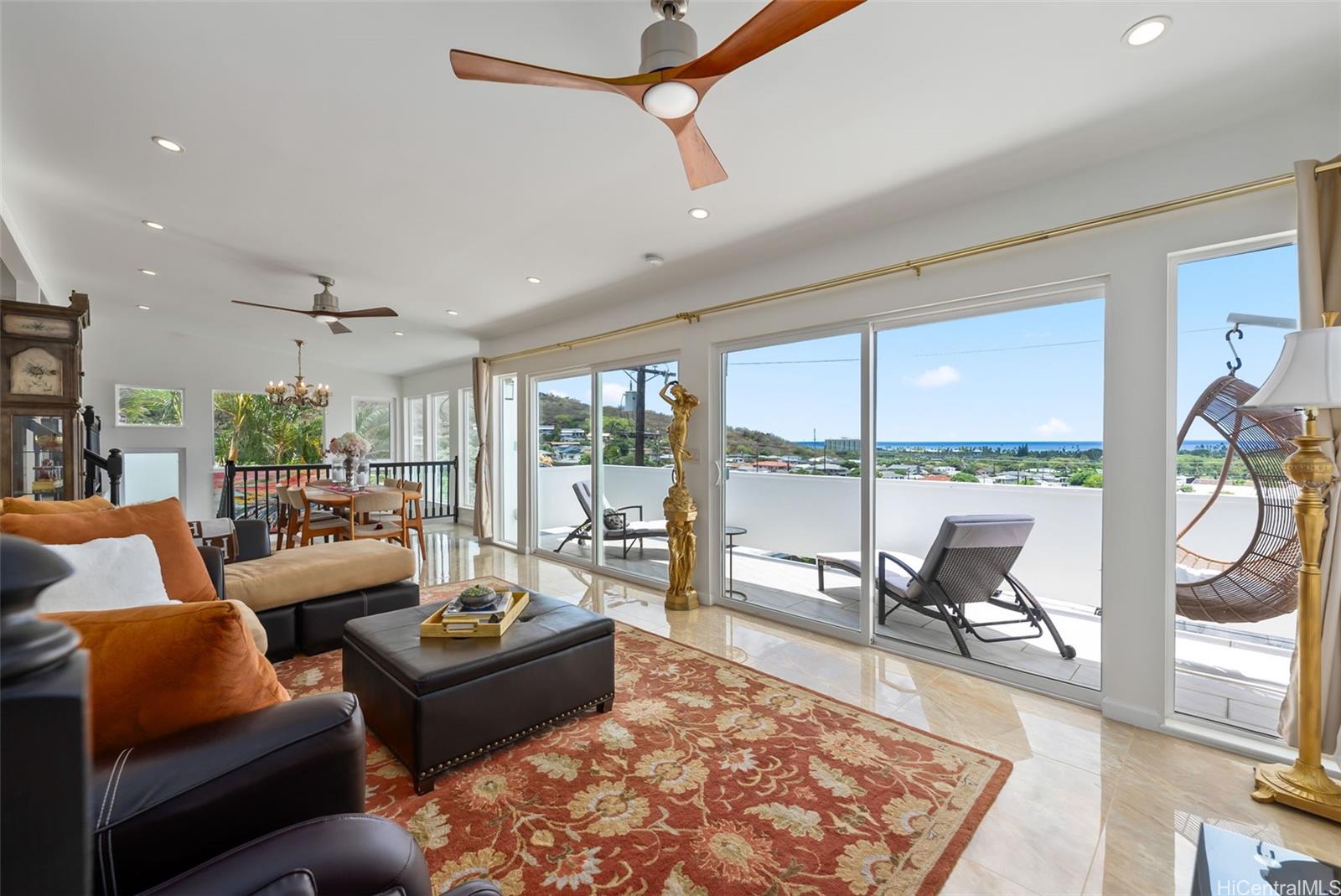 4470  Wahinekoa Pl Waialae Nui Rdge, Diamond Head home - photo 4 of 25