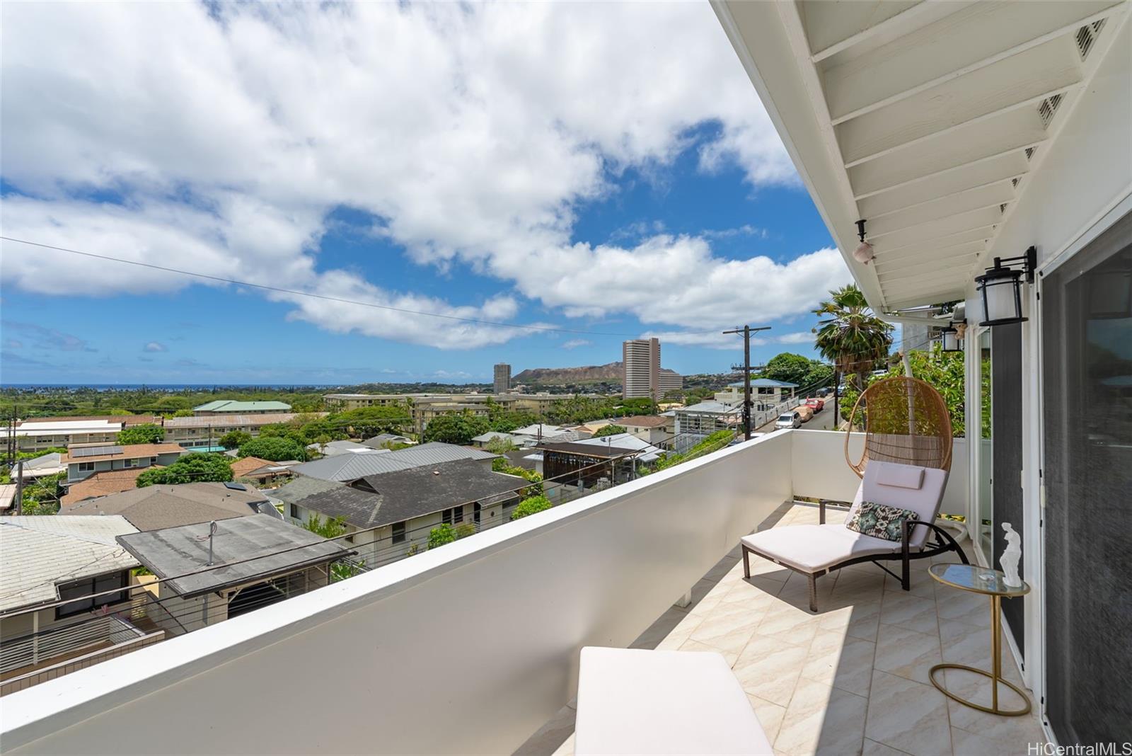 4470  Wahinekoa Pl Waialae Nui Rdge, Diamond Head home - photo 6 of 25