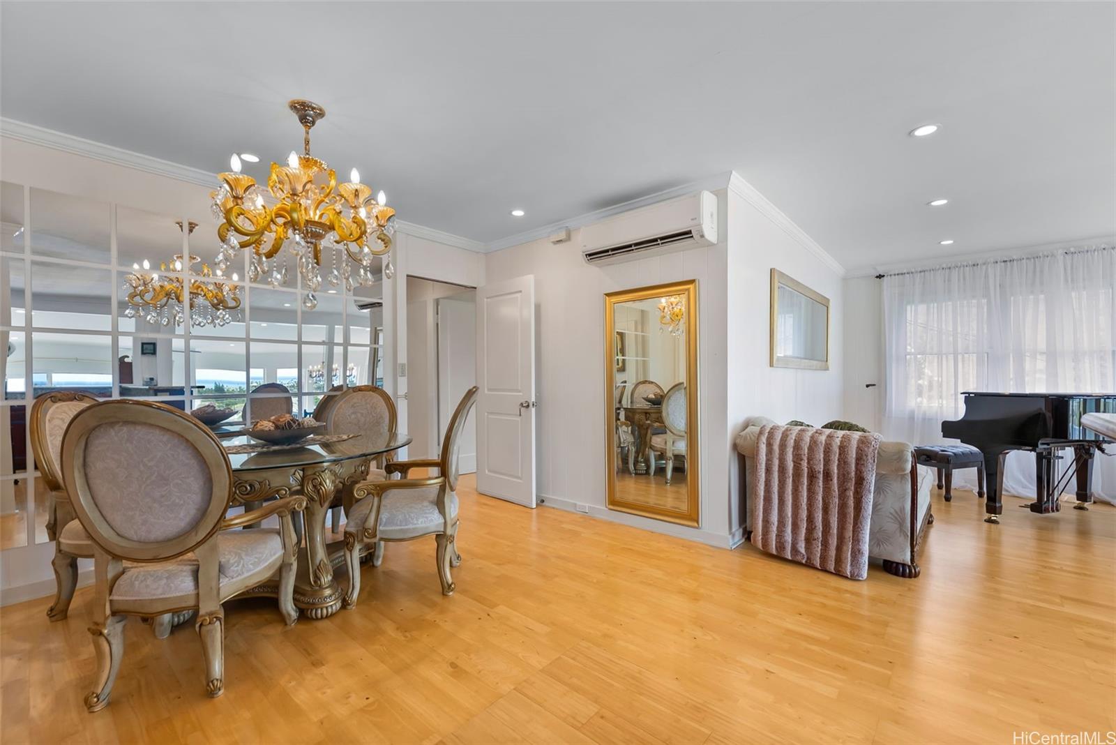 4470  Wahinekoa Pl Waialae Nui Rdge, Diamond Head home - photo 9 of 25