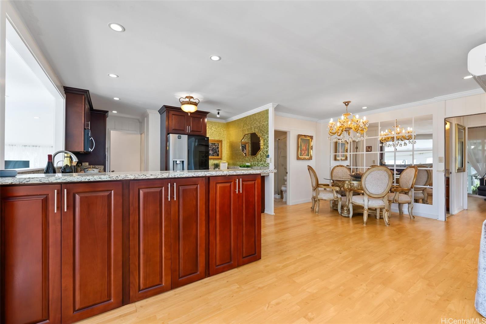 4470  Wahinekoa Pl Waialae Nui Rdge, Diamond Head home - photo 10 of 25