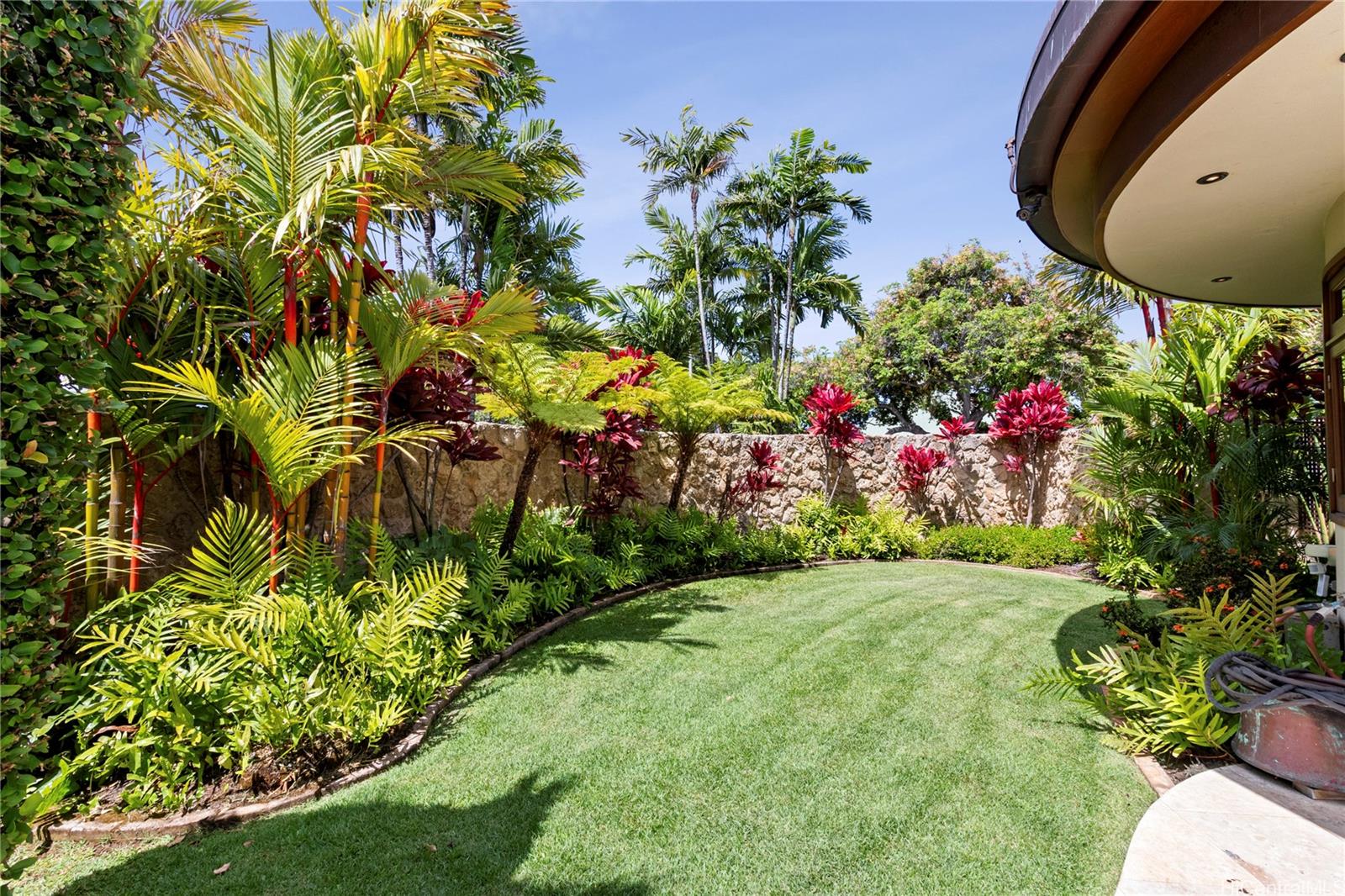 4498  Pahoa Ave Kahala Area, Diamond Head home - photo 4 of 23