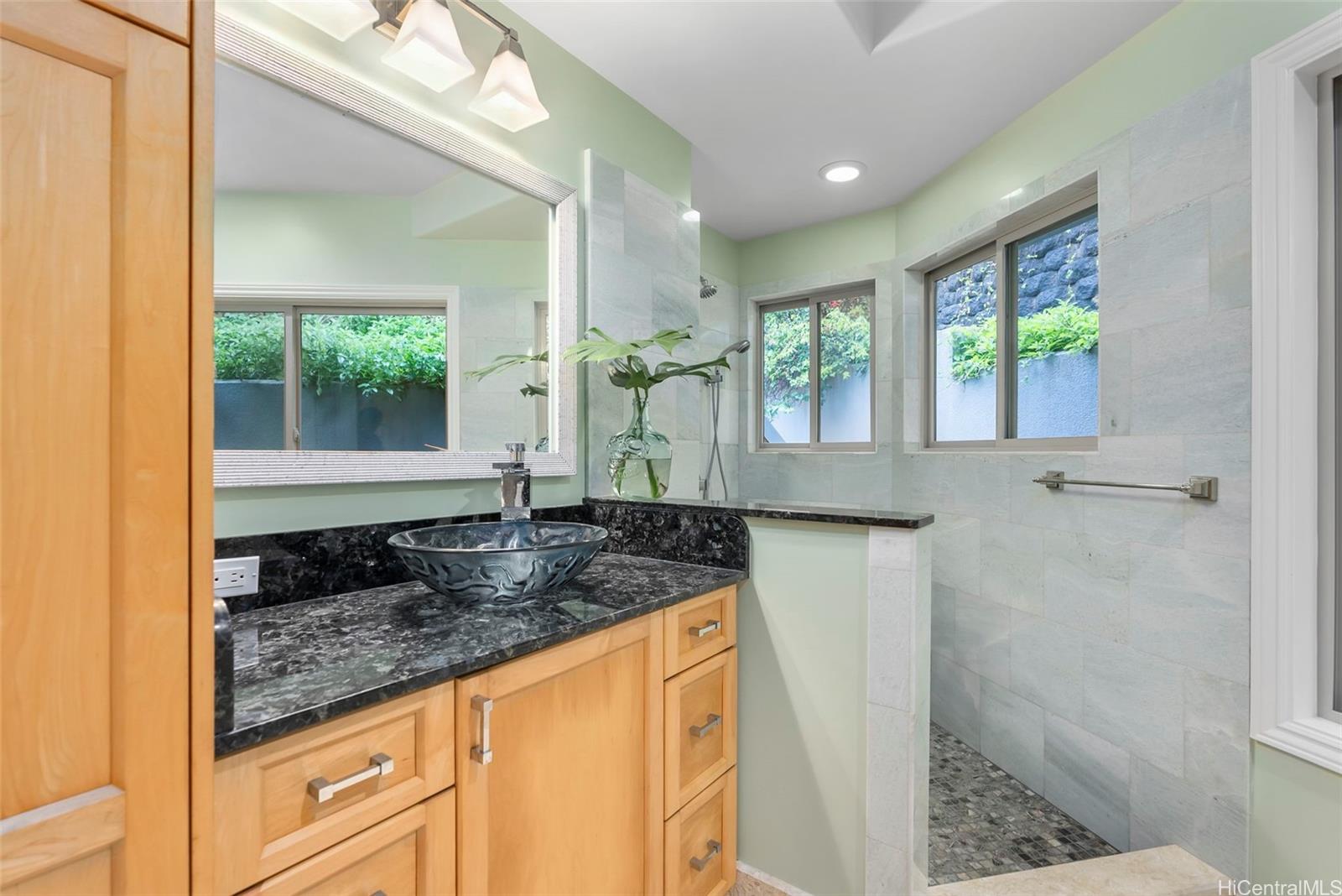 45-020  Namoku Street Kokokahi, Kaneohe home - photo 15 of 25