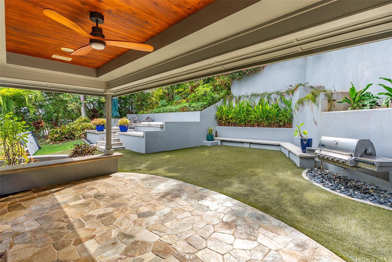 45-020  Namoku Street Kokokahi, Kaneohe home - photo 24 of 25