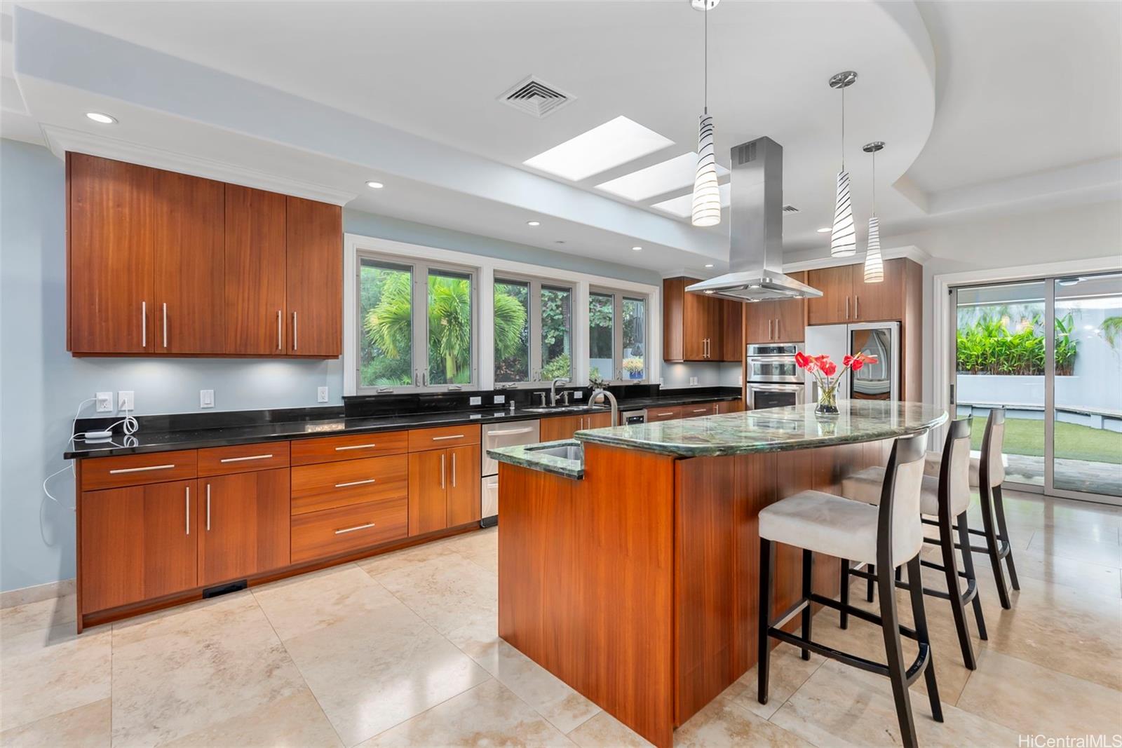 45-020  Namoku Street Kokokahi, Kaneohe home - photo 10 of 25