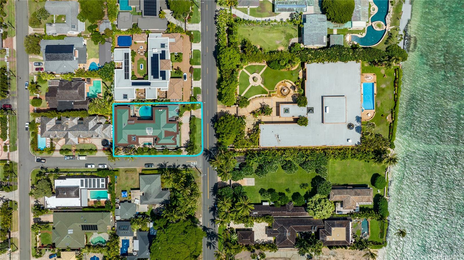 4504  Kahala Ave Kahala Area, Diamond Head home - photo 3 of 25