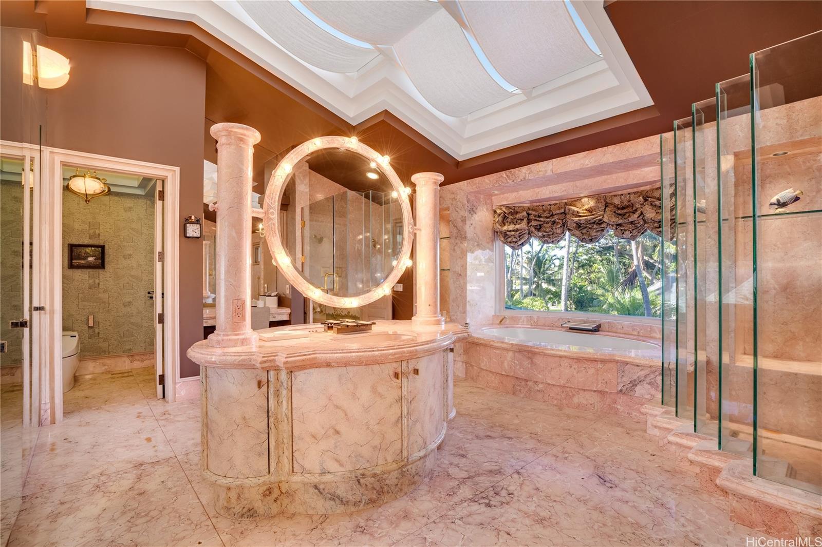 4504  Kahala Ave Kahala Area, Diamond Head home - photo 21 of 25