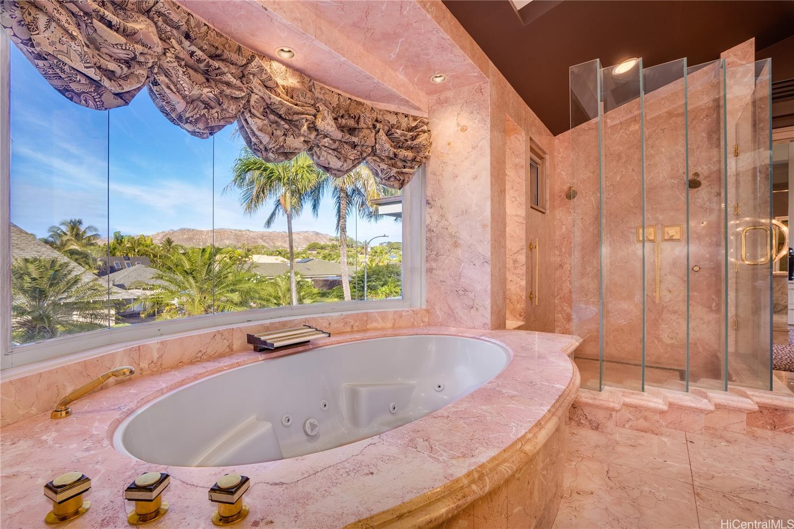 4504  Kahala Ave Kahala Area, Diamond Head home - photo 22 of 25