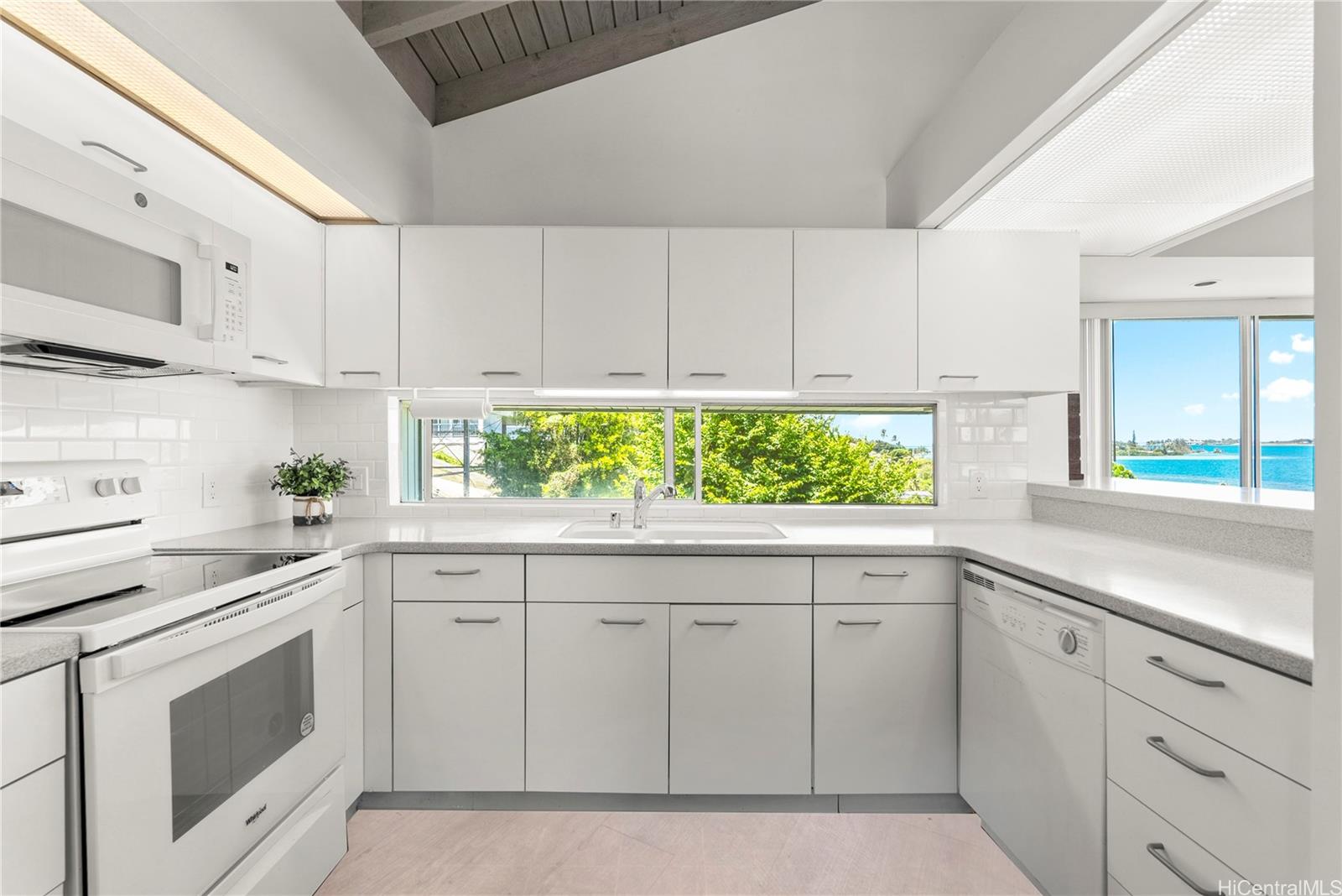 45-081  Lilipuna Road Lilipuna, Kaneohe home - photo 7 of 18