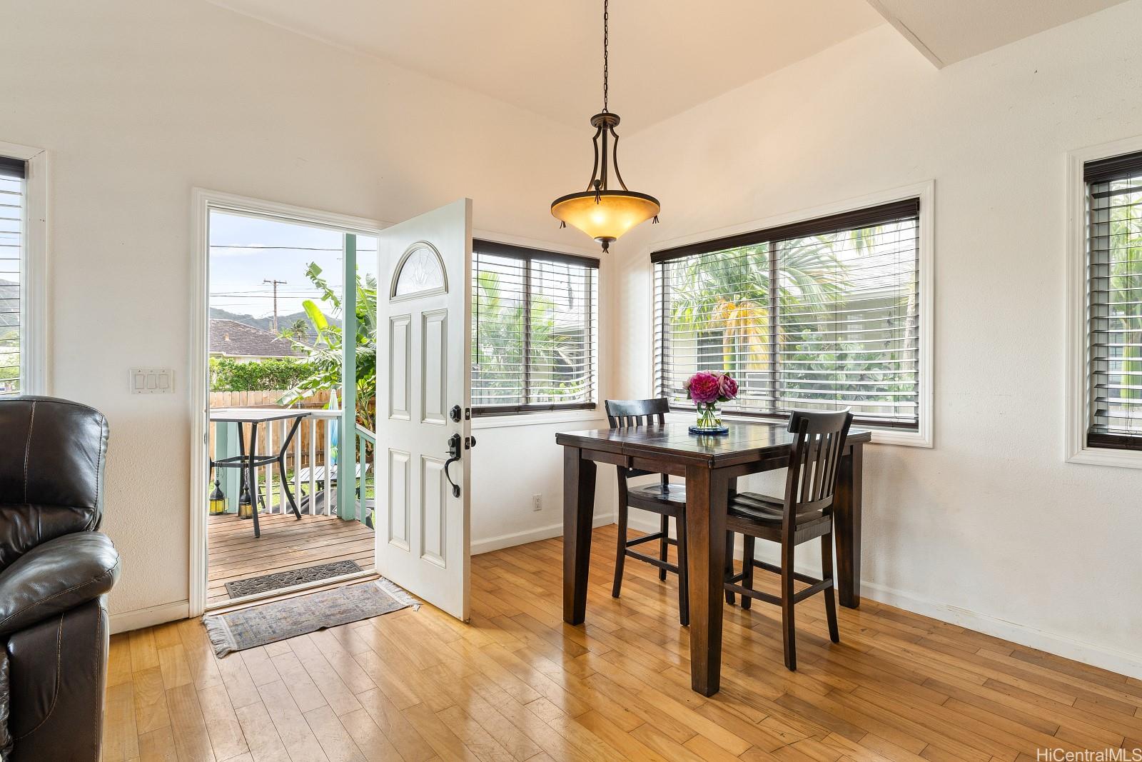 45-107  Waikalua Rd Waikalua, Kaneohe home - photo 4 of 25