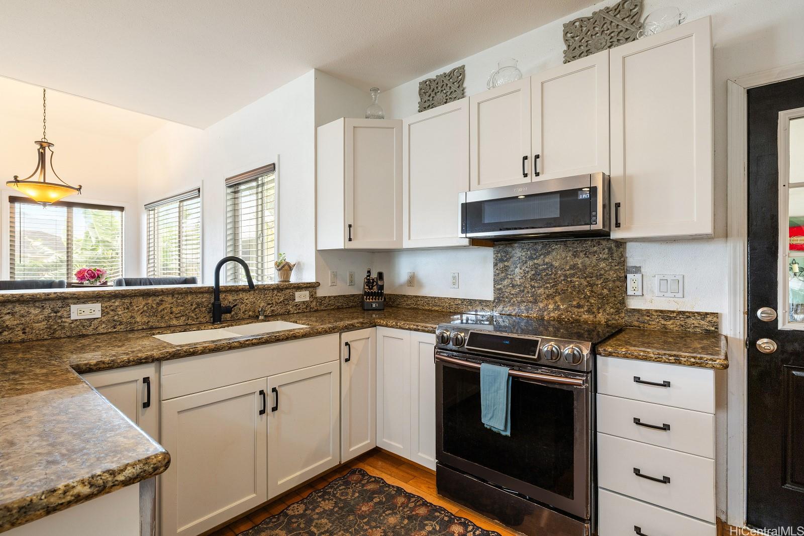 45-107  Waikalua Rd Waikalua, Kaneohe home - photo 7 of 25