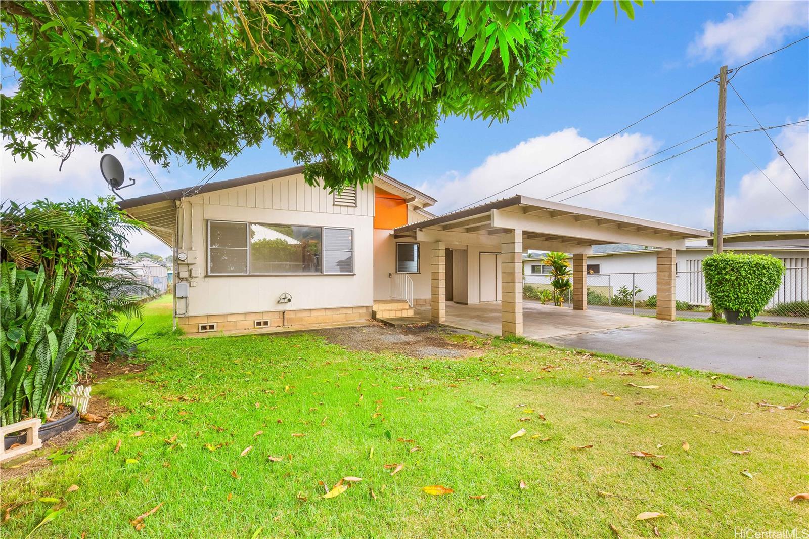 45-1107  Grote Road Kaneohe Town, Kaneohe home - photo 2 of 23