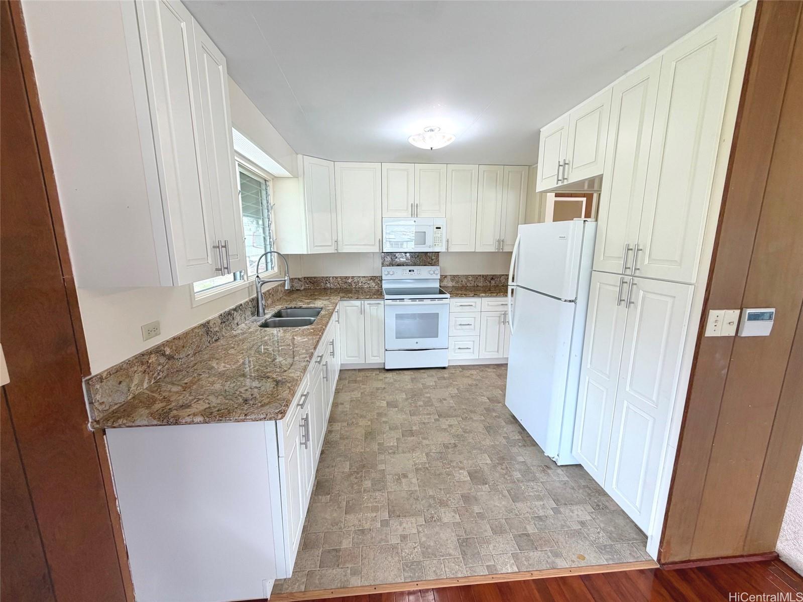 45-185 Lilipuna Rd Kaneohe - Rental - photo 10 of 25