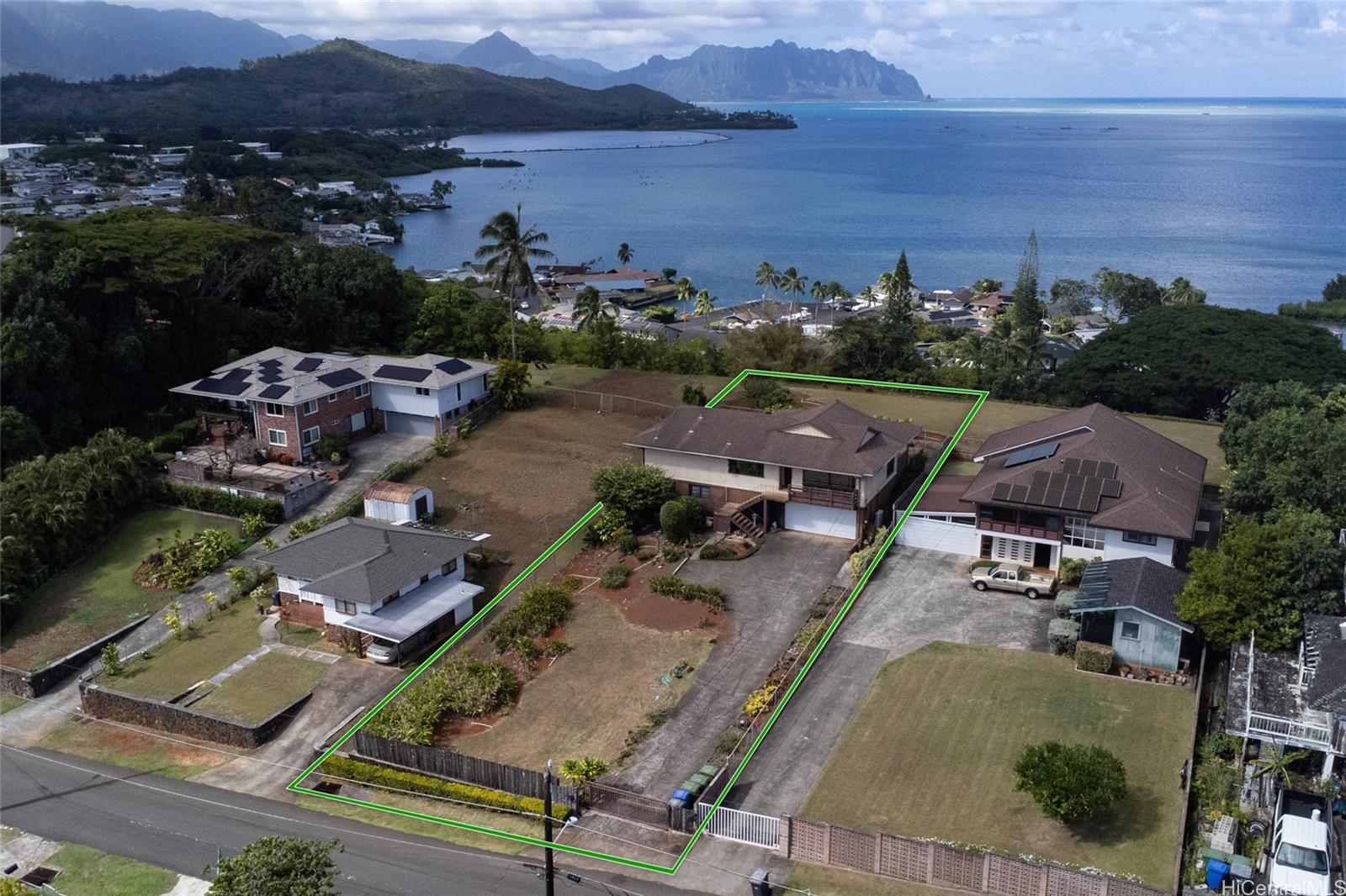 45-243  Haunani Place Lilipuna, Kaneohe home - photo 2 of 25