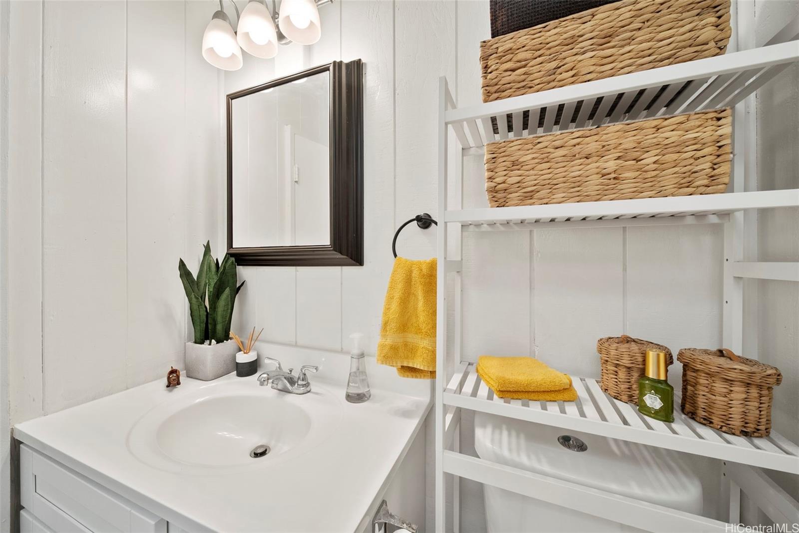 453  Ulupaina Street Coconut Grove, Kailua home - photo 11 of 21