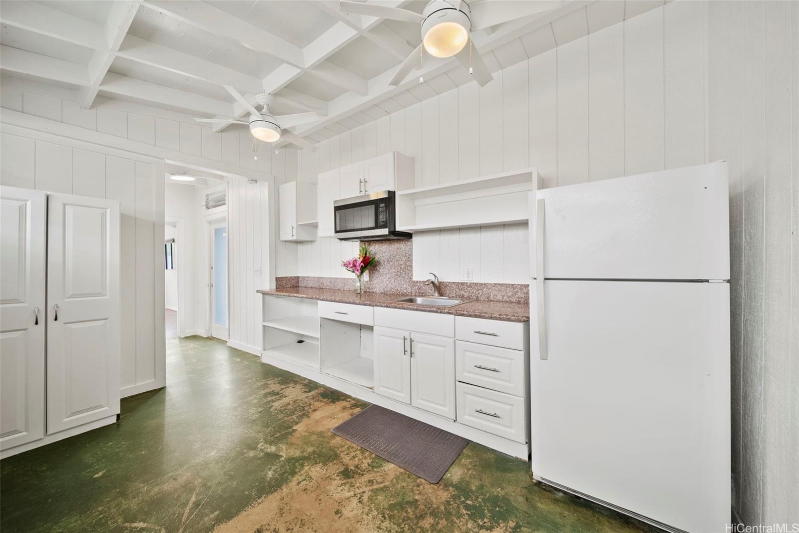 453  Ulupaina Street Coconut Grove, Kailua home - photo 14 of 21