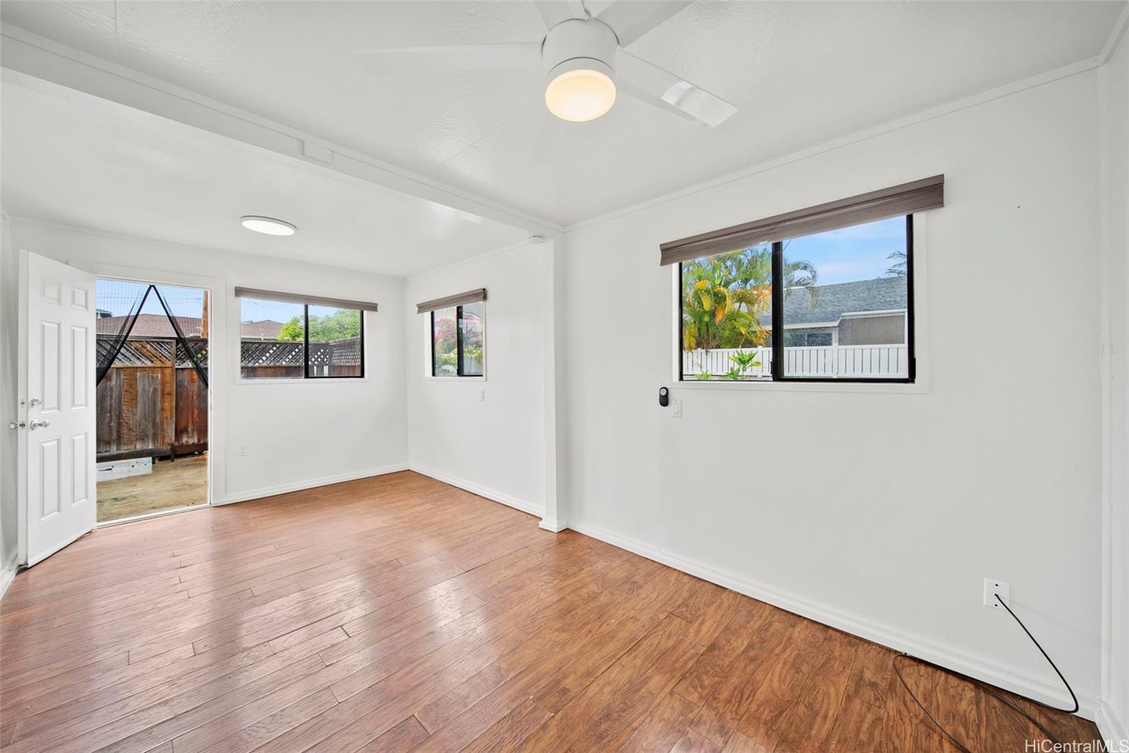 453  Ulupaina Street Coconut Grove, Kailua home - photo 13 of 21