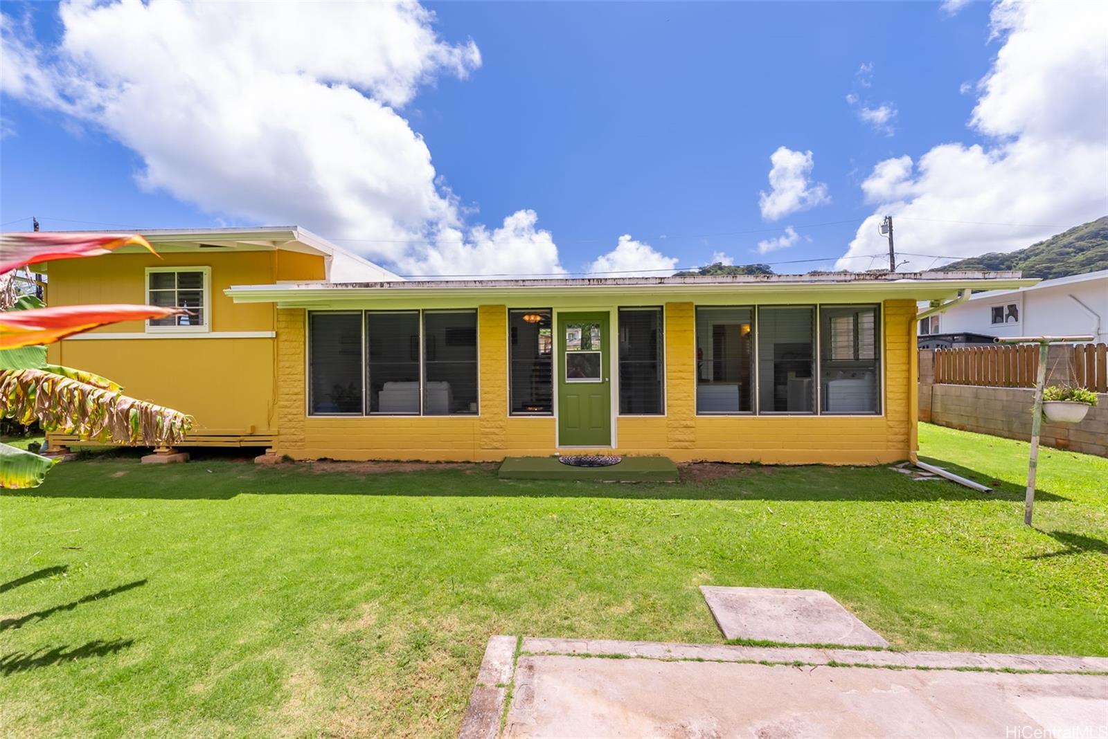 45-313  Nakuluai Street Pikoiloa, Kaneohe home - photo 4 of 23