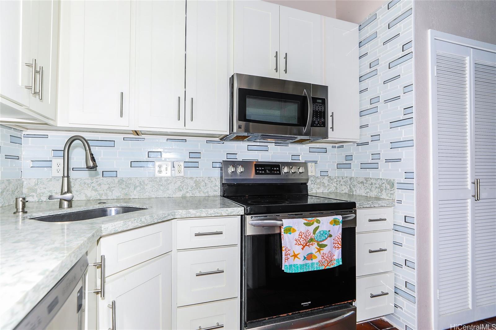 Lilipuna condo # A306, Kaneohe, Hawaii - photo 9 of 25