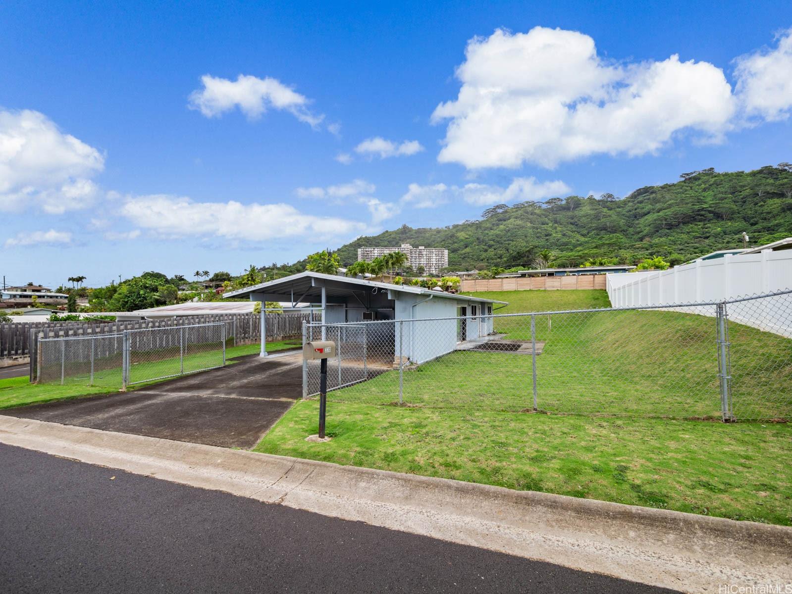 45-330  Lehuuila Street Pikoiloa, Kaneohe home - photo 2 of 24