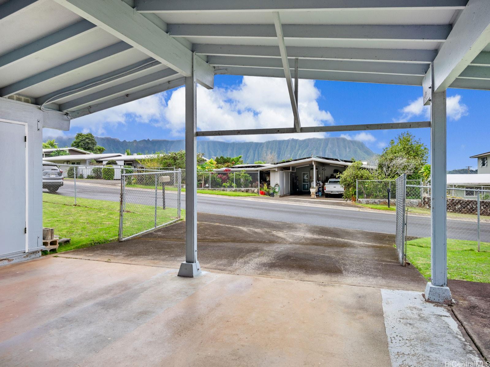 45-330  Lehuuila Street Pikoiloa, Kaneohe home - photo 22 of 24