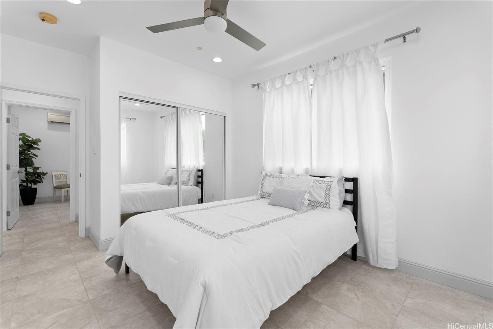 45-333  Mahalani Street Mahalani, Kaneohe home - photo 19 of 25