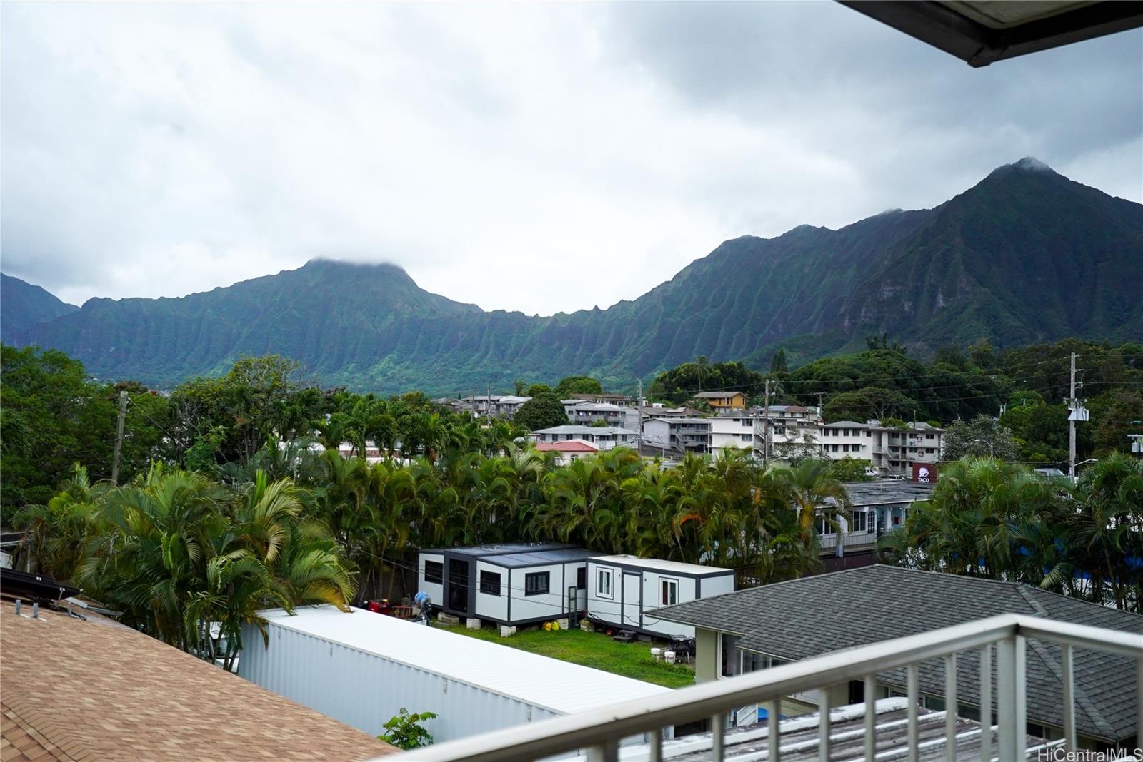 Cliff View Terrace condo # 210, Kaneohe, Hawaii - photo 10 of 22