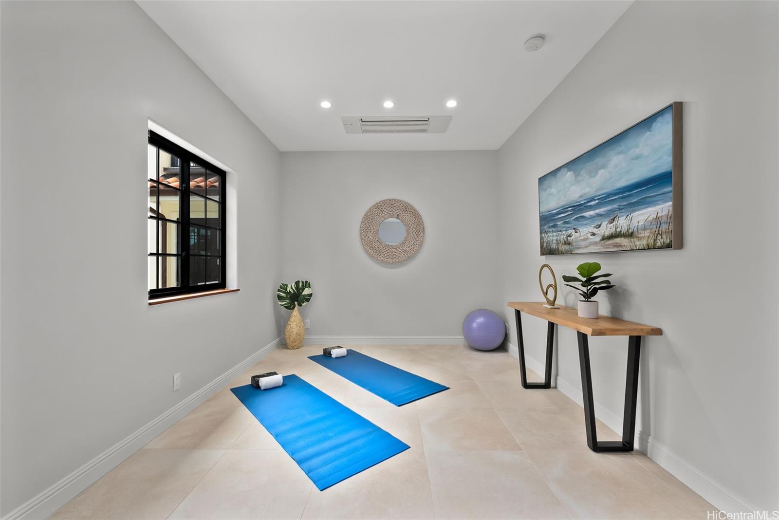 4536  Kolohala Street Kahala Area, Diamond Head home - photo 11 of 25