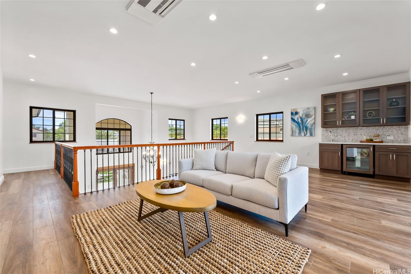 4536  Kolohala Street Kahala Area, Diamond Head home - photo 15 of 25