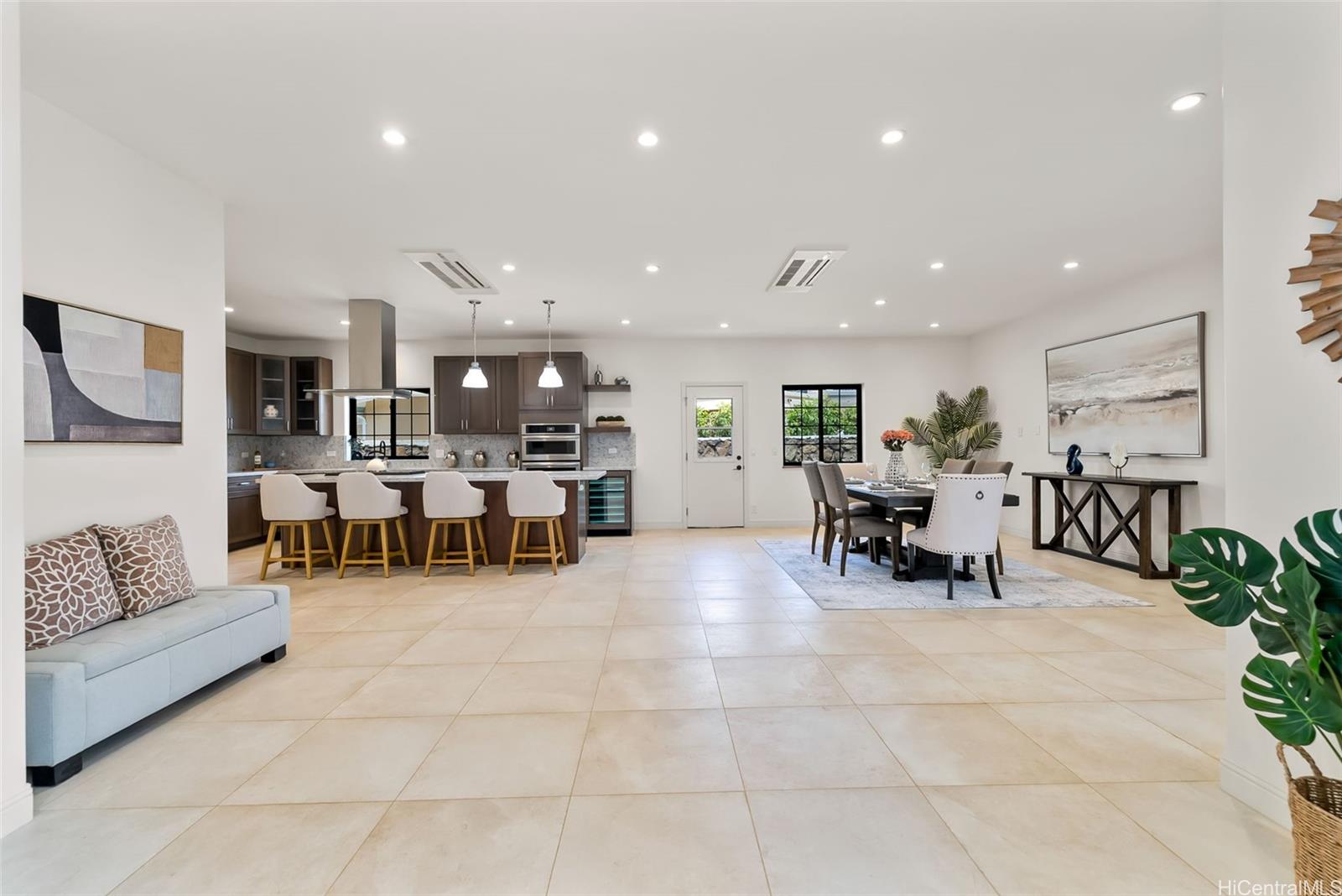 4536  Kolohala Street Kahala Area, Diamond Head home - photo 6 of 25