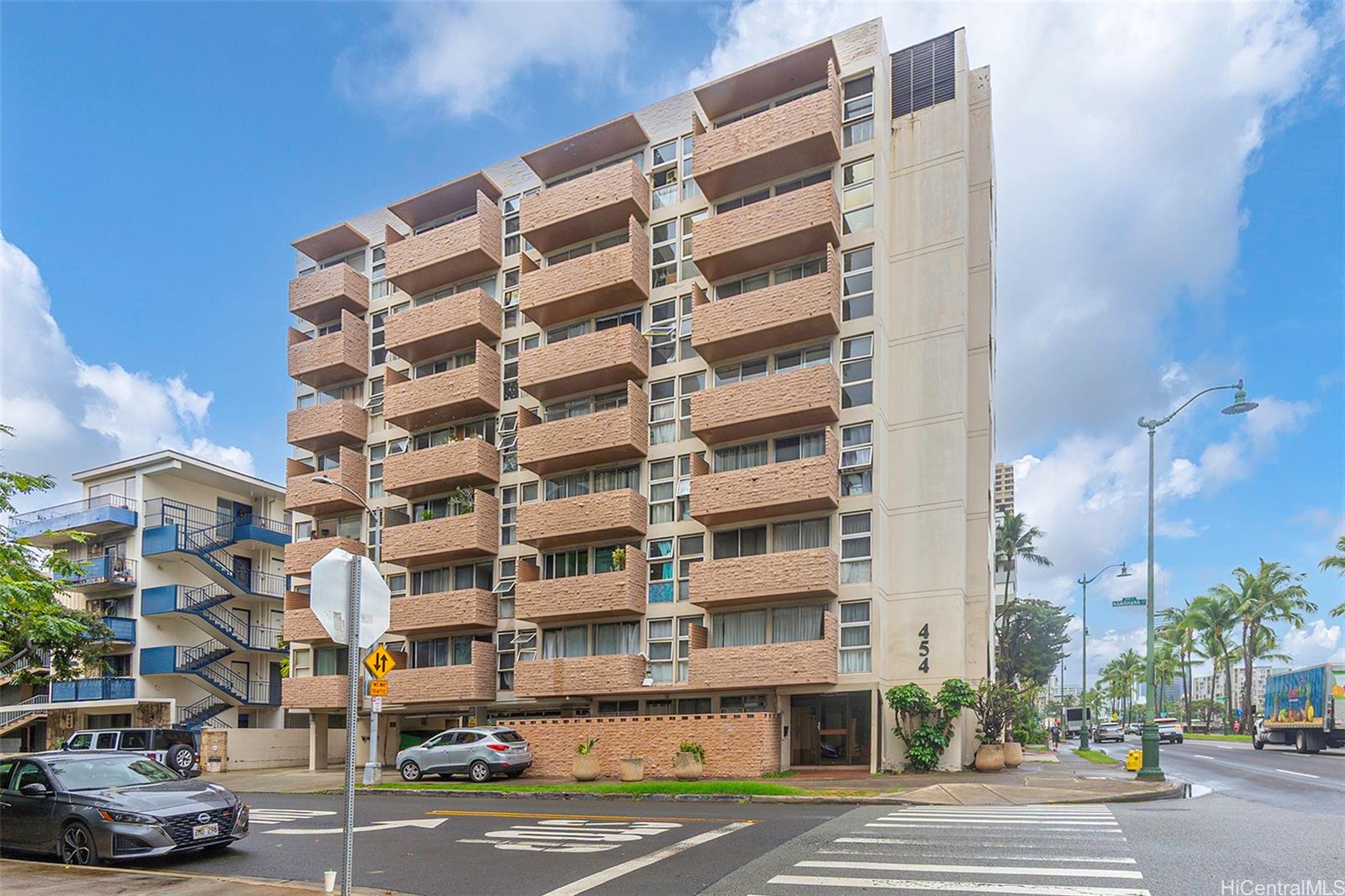 Regency Ala Wai condo # 404, Honolulu, Hawaii - photo 18 of 19