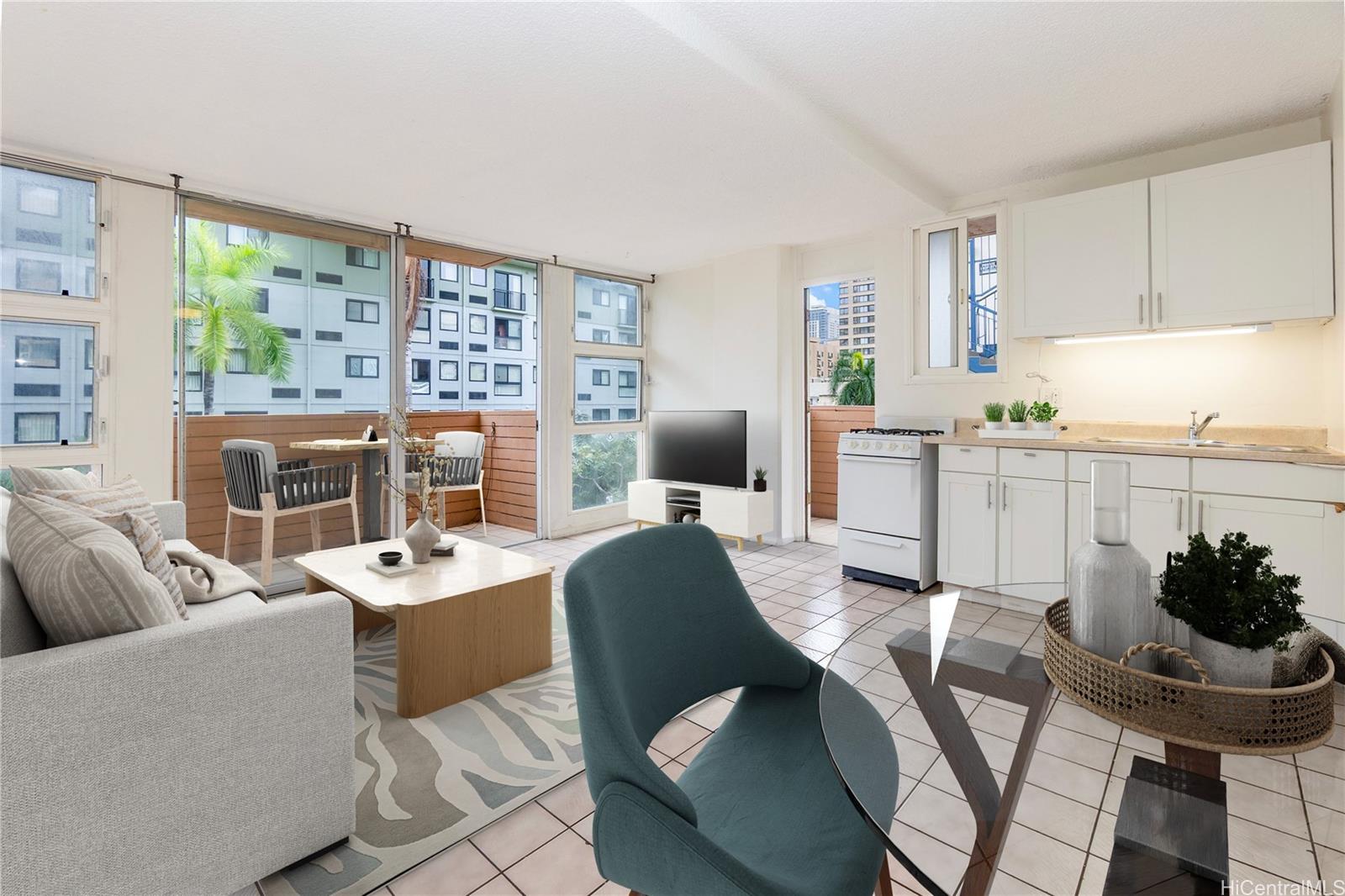 Regency Ala Wai condo # 404, Honolulu, Hawaii - photo 3 of 19