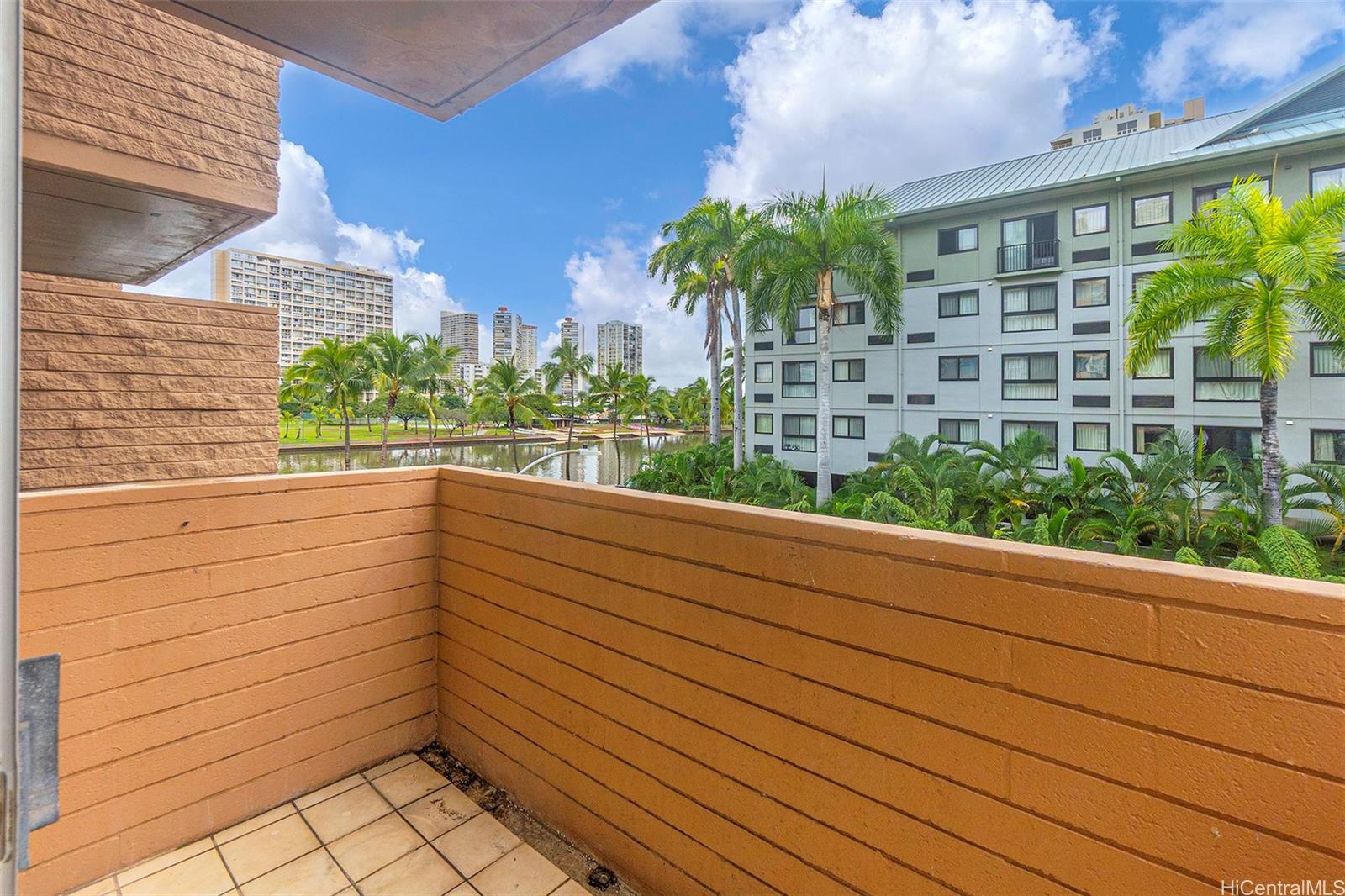 Regency Ala Wai condo # 404, Honolulu, Hawaii - photo 9 of 19