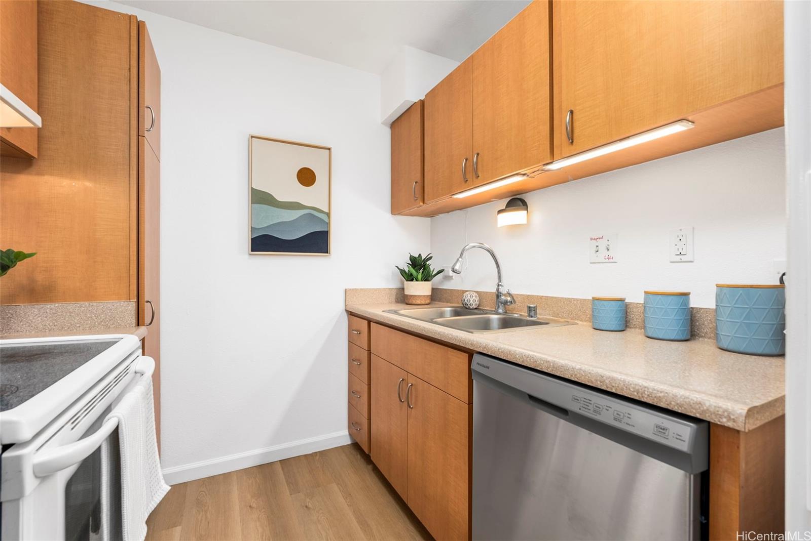 45-407 Mokulele Drive townhouse # 60, Kaneohe, Hawaii - photo 5 of 25