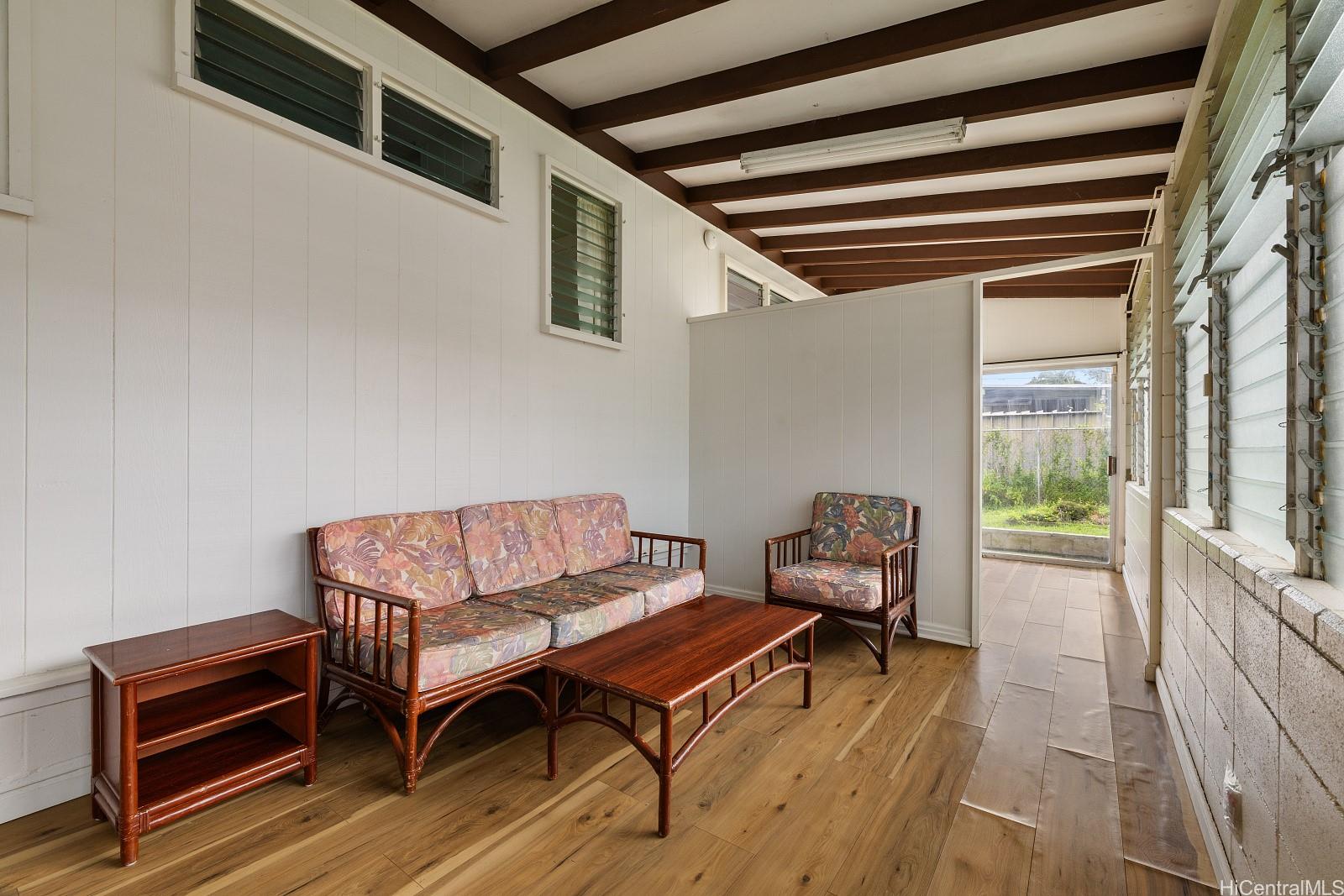 45-417  Kanaka Street Hale Kou, Kaneohe home - photo 4 of 25